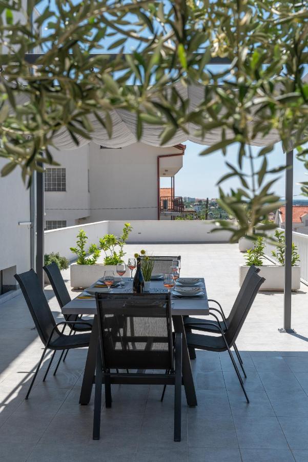 Apartmani Ville Vengo Trogir Exterior foto