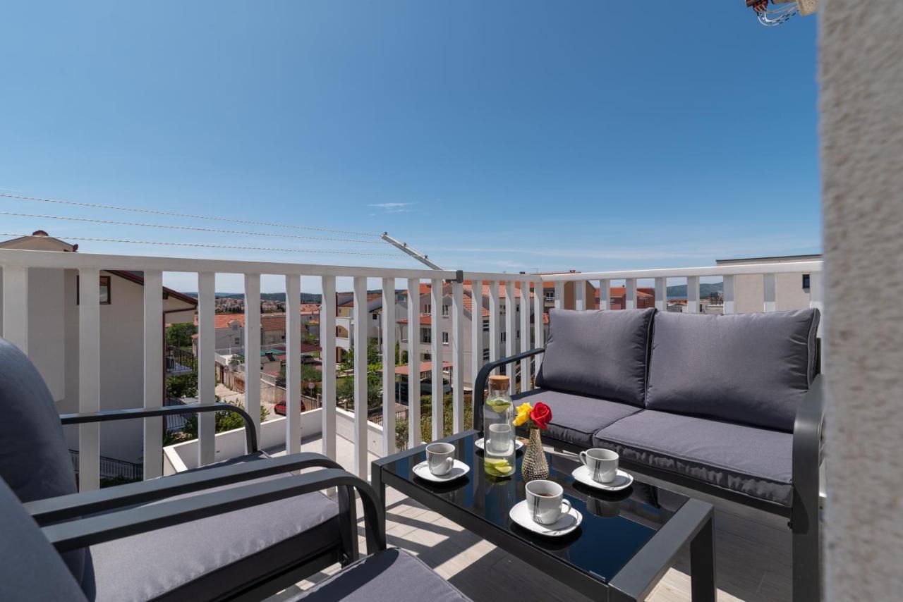 Apartmani Ville Vengo Trogir Exterior foto