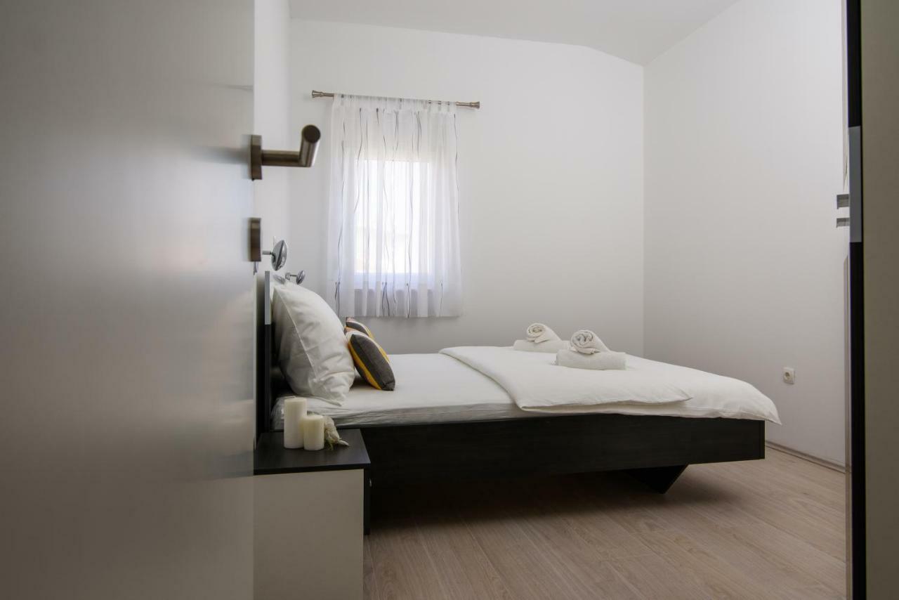 Apartmani Ville Vengo Trogir Exterior foto