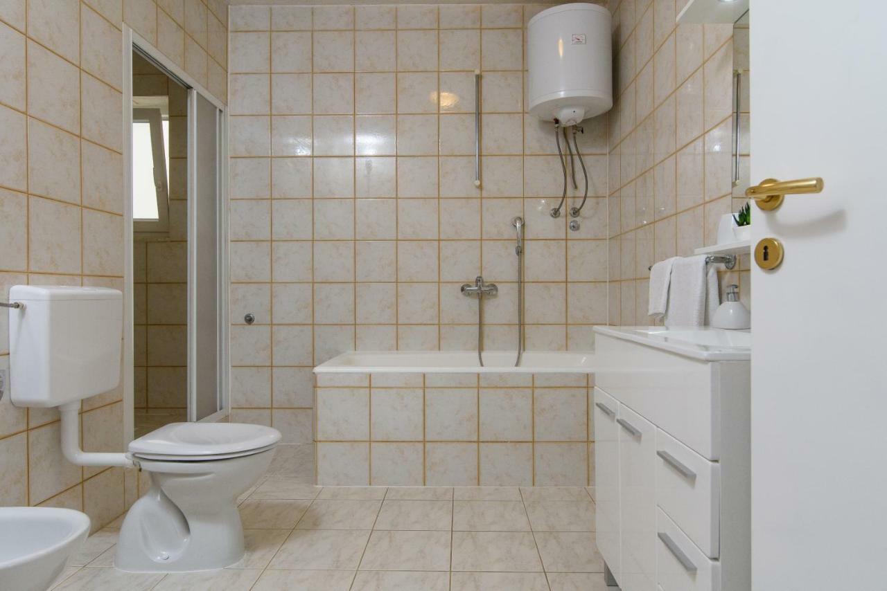 Apartmani Ville Vengo Trogir Exterior foto